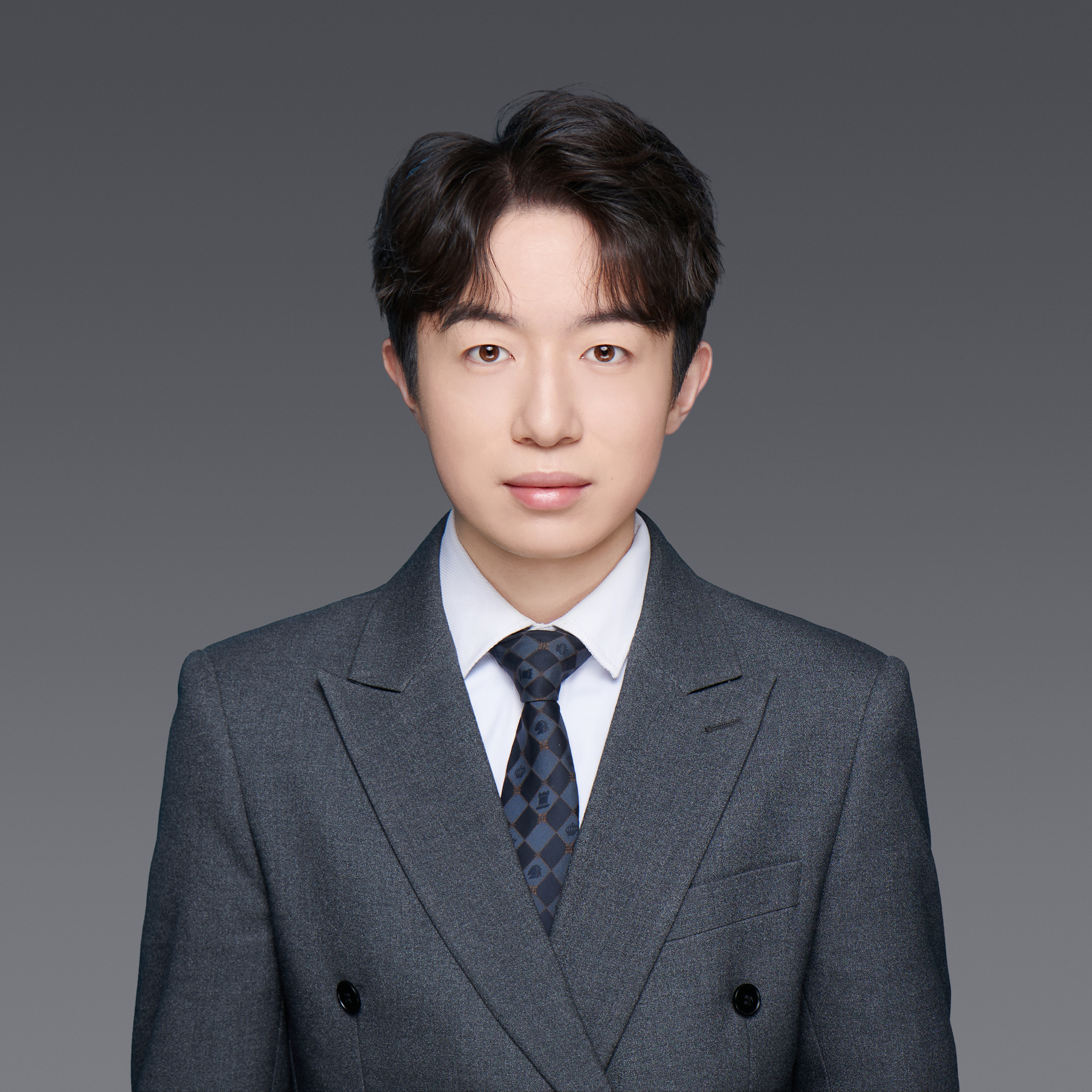 Jinxiang Huang (黄金象)